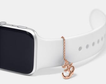 Charm per Apple Watch con logo OM in argento sterling: opzione personalizzabile in oro 14 carati
