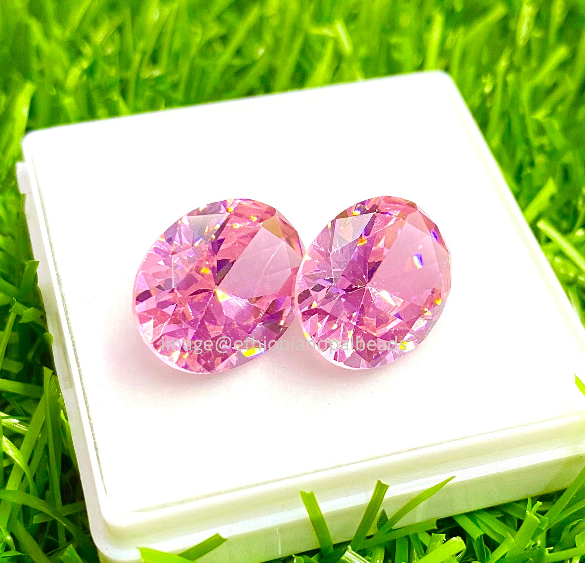 2個ファセット天然ピンクジルコン宝石16X12X7MM22.20カラットピンク