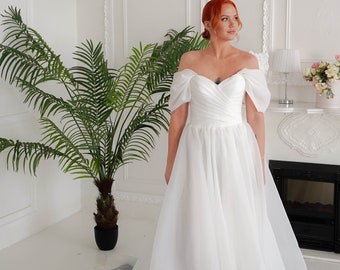 SELLOUT, IN STOCK: Elegant Wedding Dress, Casual Wedding Dress, Off The Shoulder Wedding Dress, Backless Wedding Dress