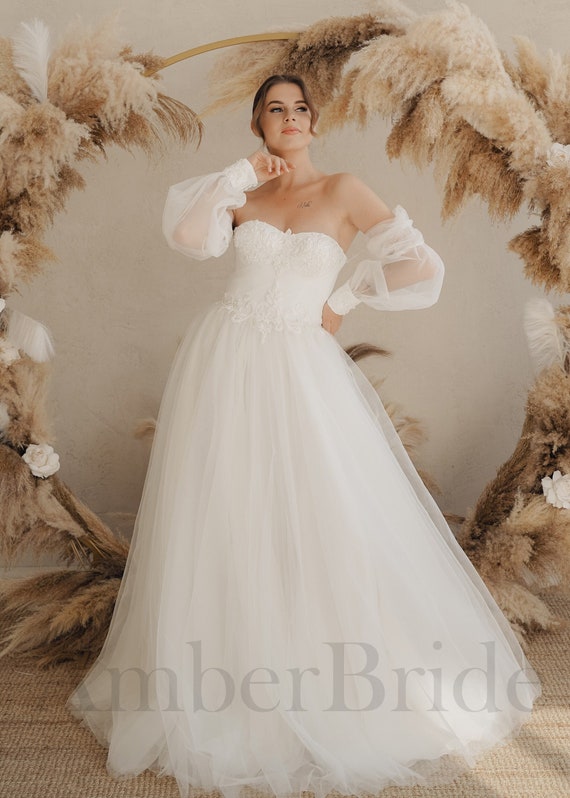 Long Sleeve White Fluffy Tulle Wedding Dress Long Sleeve White Fluffy Tulle Wedding Dress