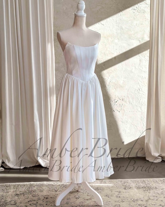 Basque Waistline Short Satin Dress Tea Length Strapless Wedding Dress With Dropped  Waistline and Corset Simple Classic Dress for Bride - Etsy Hong Kong