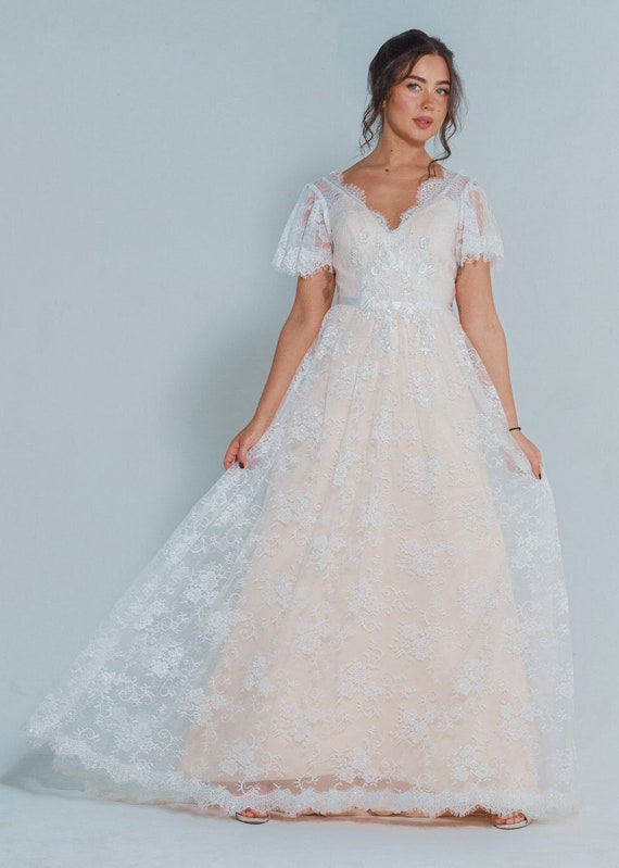 Allure Modest Bridal Wedding Dresses | Alexandra's Boutique Allure Bridals  Modest M688