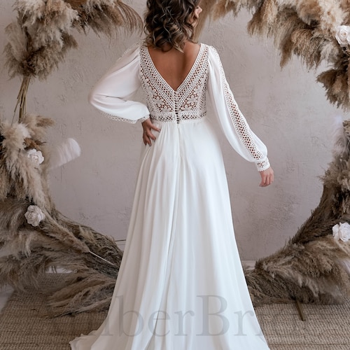 Rustic Forest Wedding Dress Flowy A Line Chiffon Gown Long Sleeve Boho Bridal Dress Beach Elopement Dress V Neck Lace Backless