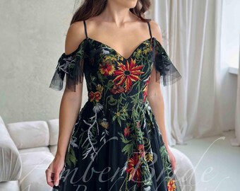 off the shoulder black dress with flowers Betsy & Adam Women's Off-The-Shoulder Floral Print Dress - Black Red