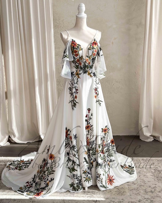 floral embroidered a line dress Colorful Wedding Dress Wedding Wildflower Fairy Wedding Gown Hippie Nature Bridal Dress Pagan Forest Dress size:M Full tulle layers over Structured Baccio Couture Alis Strappy
