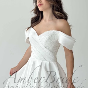 Modern Satin Wedding Dress Off Shoulder A Line Dress Wedding Beaded Sweetheart Bridal Dress Romantic Princess Wedding Gown with Corset