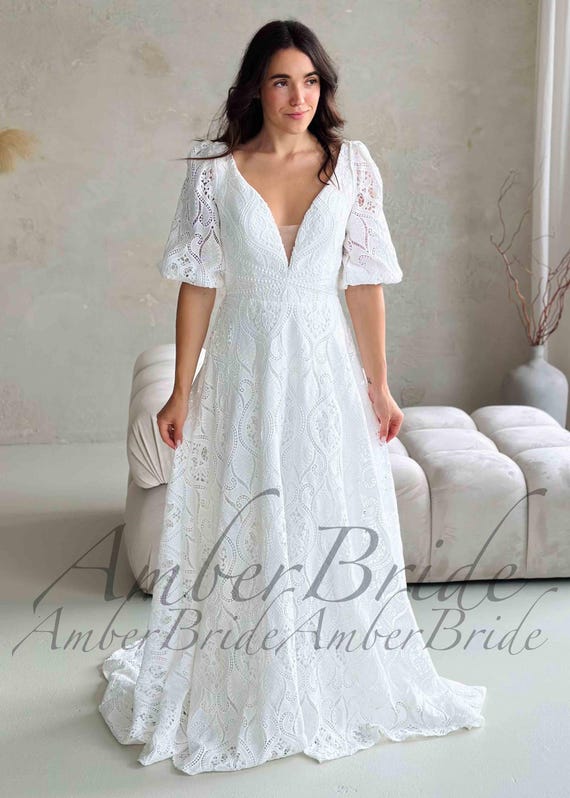 Boho Lace A Line Wedding Dress Puffed Sleeve Bohemian Embroidered Wedding Gown Elegant Garden Bridal Dress Unique Fairytale Dress Wedding