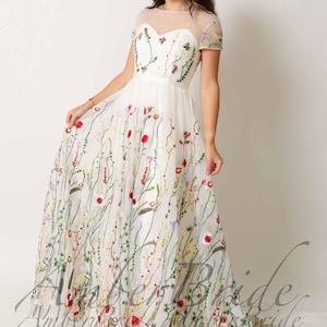 Colorful Spring Wedding Dress Floral Fairy Dress Wedding Hippie Wildflower Bridal Dress Short Sleeve Fantasy Wedding Gown Rustic Dress