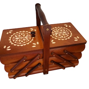 Petite boîte à coudre en bois, caddie à coudre sculpté, boîte à bijoux pour elle, boîte à aiguilles, boîte en accordéon, meilleur cadeau pour femme