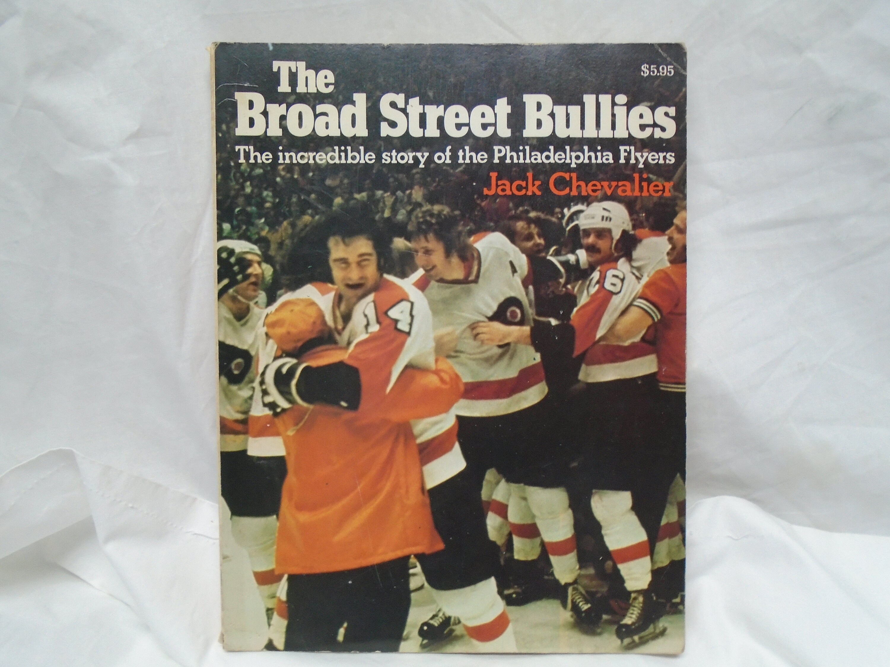 Bobby Clarke Signed Flyers Jersey Inscribed Broad Street Bullies
