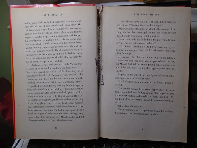 Janet Evanovich Books, Stephanie Plum, Hardcovers & Paperbacks, Your Choice, Some As Is, READ DESCRIPTIONS CAREFULLY Lean Mean 13 AS IS