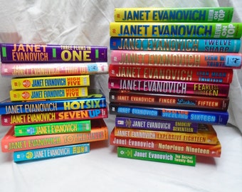 Janet Evanovich Books, Stephanie Plum, Hardcovers & Paperbacks, Your Choice, Some As Is, READ DESCRIPTIONS CAREFULLY!