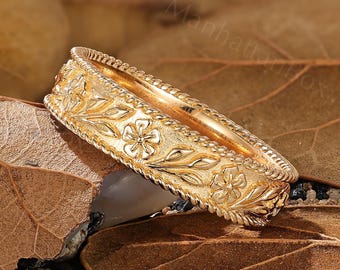Floral Engraved Wedding Band - Yellow Gold Vine Ring - Vintage Stacking Ring by ManhattanBox