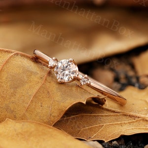 Dainty GIA Diamond engagement ring Round cut ring Delicate rose gold wedding ring antique Daily Moissanite Unique Anniversary ring