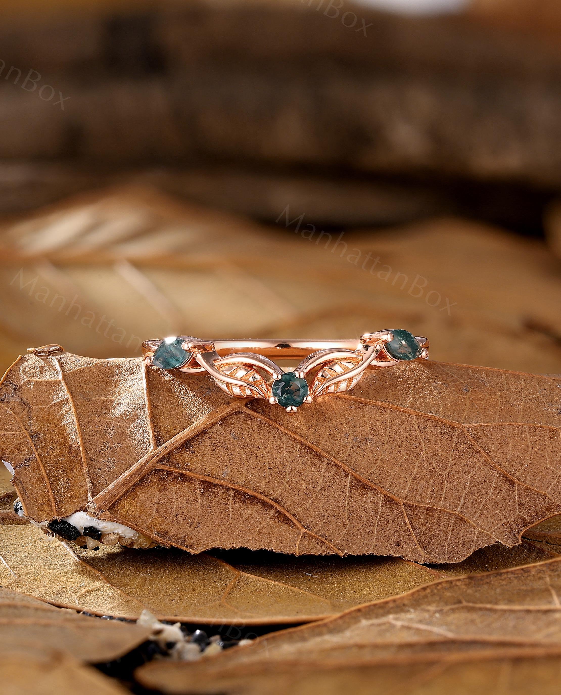 Nature Inspired Leaf Curved Wedding Band Rose Gold Water Grass - Main Image
