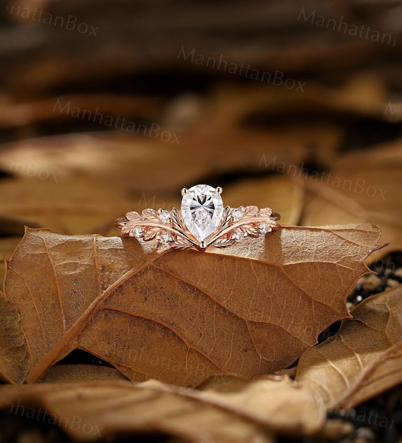 Bague Alliance En Or 18 Carats Sertie De Diamants (0,49 Ct Total) - 1,98 G - Occasion