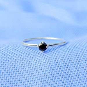 Dainty Black Onyx Ring-Minimalist Black Onyx Ring-Round Onyx Ring-Stacking Ring-Sterling Silver Ring-Rose Gold Ring-14K Solid Gold Ring