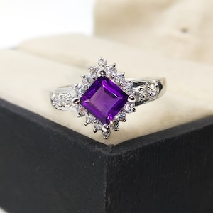 Amethyst Ring-Amethyst Silver Ring-Anniversary Gift-Square Cut Amethyst Ring-Cluster Amethyst Ring-14k Gold Ring-Gift For Her-Promise Ring