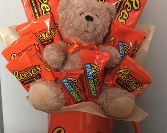 Reese’s Mug Candy Bouquet