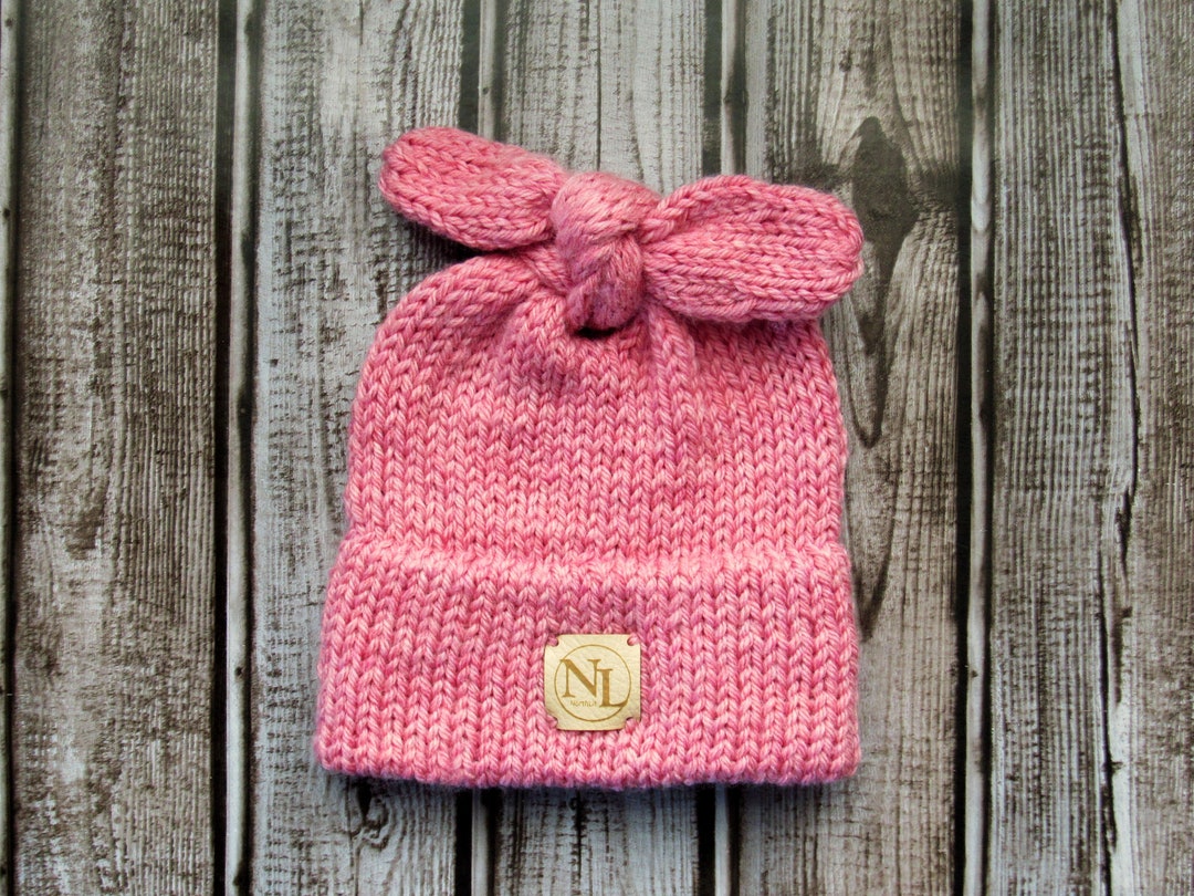 Bonnet Tricoté Main Rose Pussy Hat - Thème 'Love Trumps Hate' - Neuf Sans étiquette - Fait Main USA