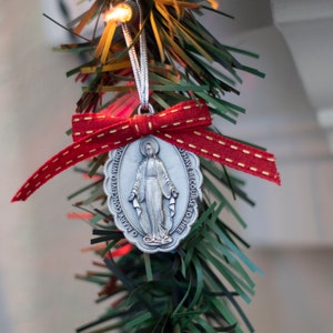 Catholic Marian Blessed Mother Christmas Ornaments imagem 5