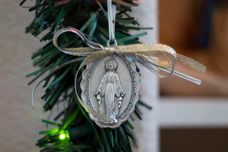 Catholic Marian Blessed Mother Christmas Ornaments imagem 2