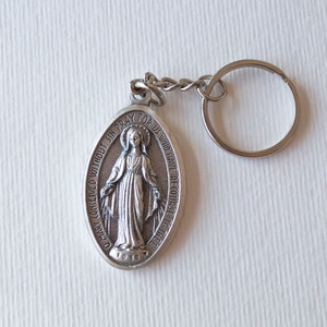 Miraculous Medal / Our Lady of Grace Antique Silver Mary Keychain