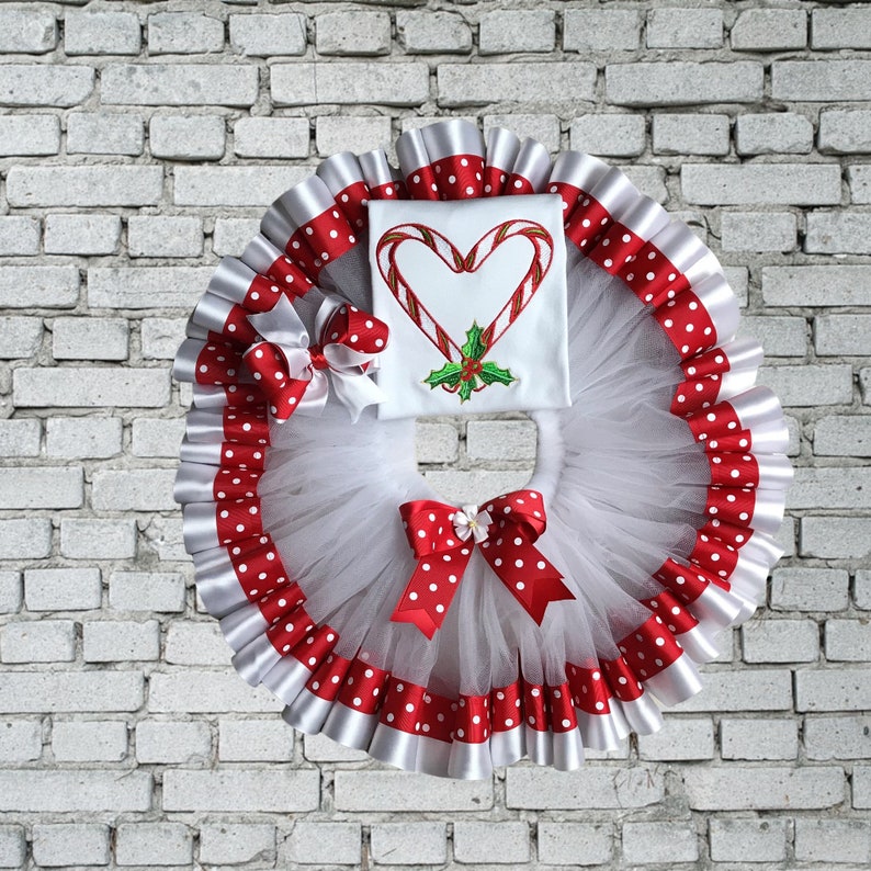Conjunto navideño para niña, camiseta con estampado de bastón de caramelo, tutú con lazo, conjunto de lunares rojos, conjunto para fiesta navideña, camiseta personalizada, camiseta bordada. imagen 5
