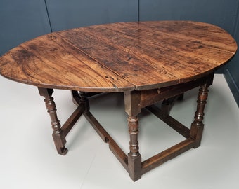 17th Century Oak drop leaf table