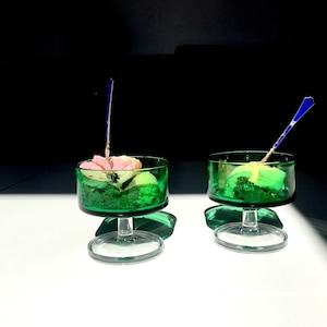 green midcentury glass dessert bowls/ ice cream dishes
