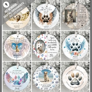 Puede incluir: Nueve adornos conmemorativos para mascotas con varios diseños. Cada adorno presenta el nombre y las fechas de una mascota, junto con frases como "Por siempre en mi corazón". Los diseños incluyen alas de ángel, huellas de patas y fotos de mascotas.