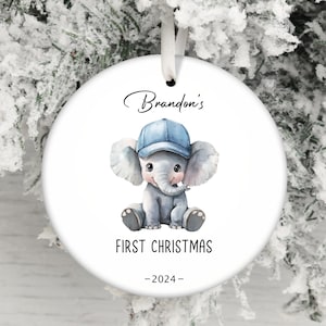 Premier Noël 2024 ornement PNG de bébé garçon, sublimation d'ornement de bébé éléphant, cadeau nouvelle maman, motifs personnalisés d'ornement de nom de bébé