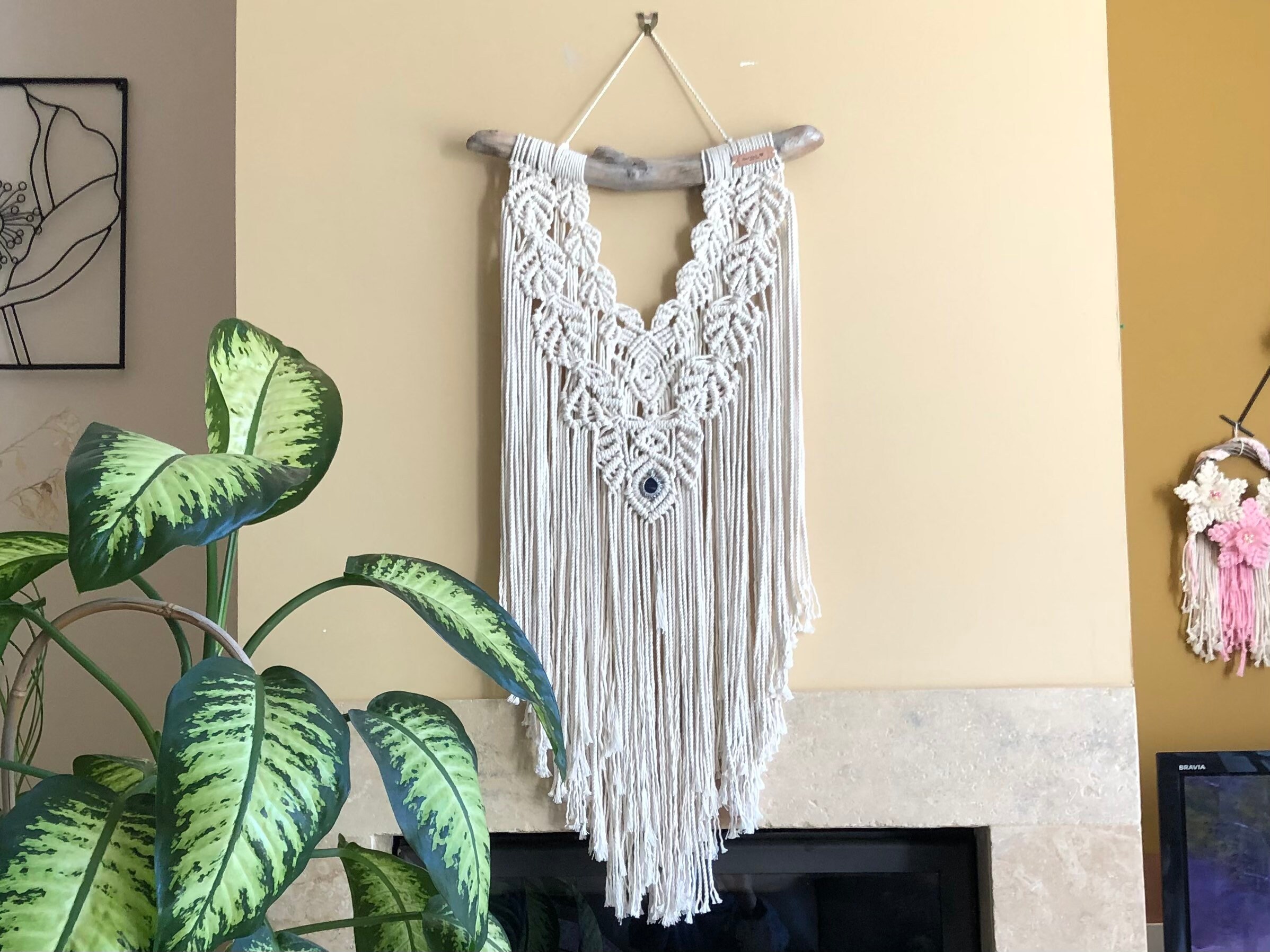 Décoration MuraleSaule avec Cristal Lapis Lazuli - Tenture Mural en Macramé -Décoration Bohème Intér