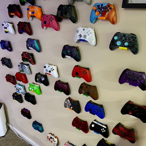 Xbox & PS5 Controller Wall Mounts