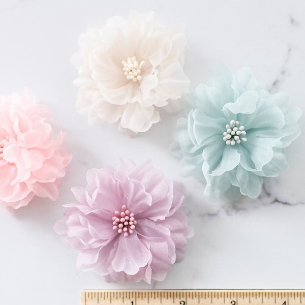 Fleurs en tissu organza | Fleurs multicolores | Petite fleur sauvage en organza artificielle | Fleur de chapellerie avec étamine | Fleurs luxuriantes délicates