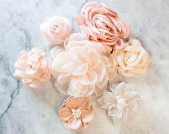 Rosa Stoffblumen-Bündel: Kuratiertes Bastelblumen-Set