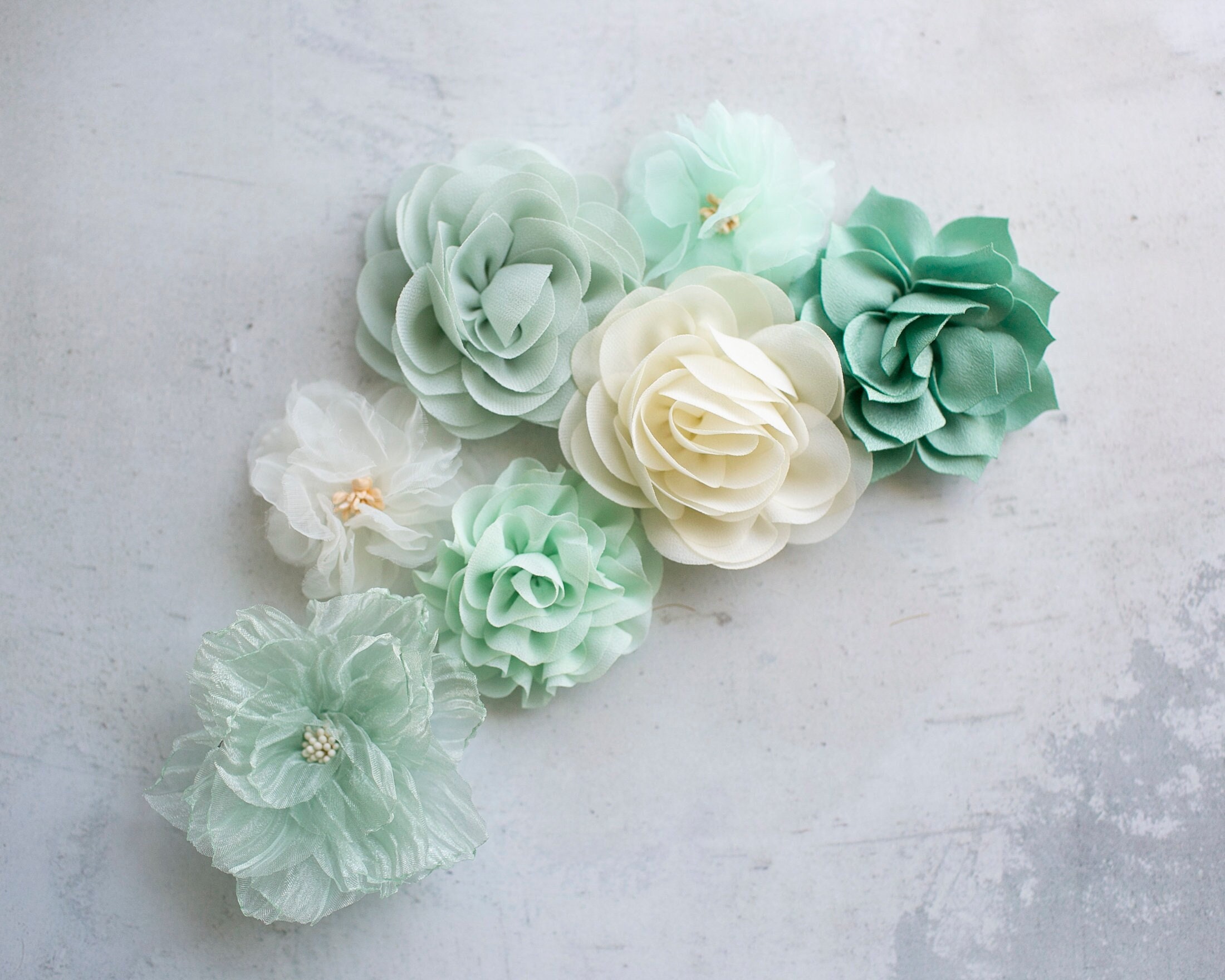1.25 Mint Green Big Rose Paper Craft Flowers - Pack of 72 - CB Flowers &  Crafts