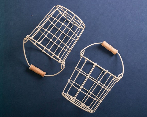 Ivory Wire Mini Basket | Petite Metal Basket with Wooden Handle | Plain Gift Basket | Wholesale Basket | Craft Supply Bucket