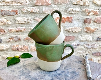 Mugs with handle Artisanal in white and blue French stoneware