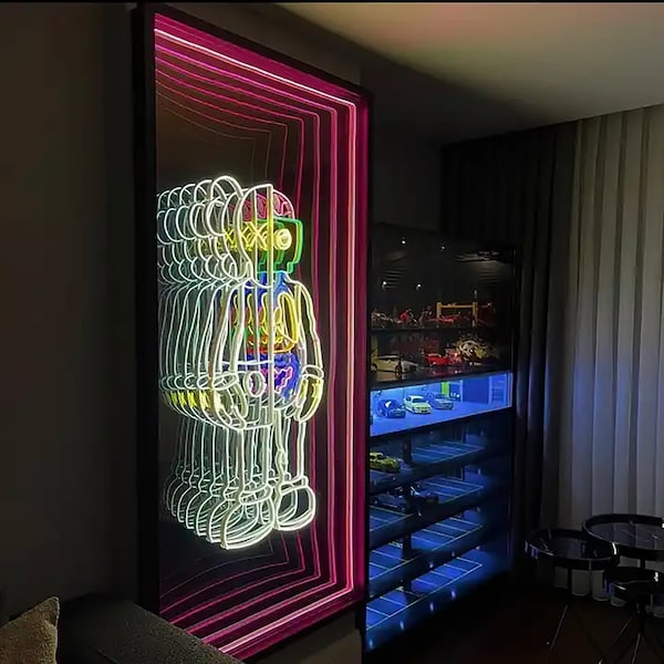 Infinity Mirror Sign: Mesmerizing LED Wall Art - Handcrafted for Home & Office. Unique Light Installation with Infinite Reflections