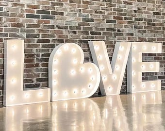 Custom Wedding Marquee Letter LED Sign Elegant Party Decor Unique Light Display Personalized Name Sign Dreamy Bridal Aesthetic Glow