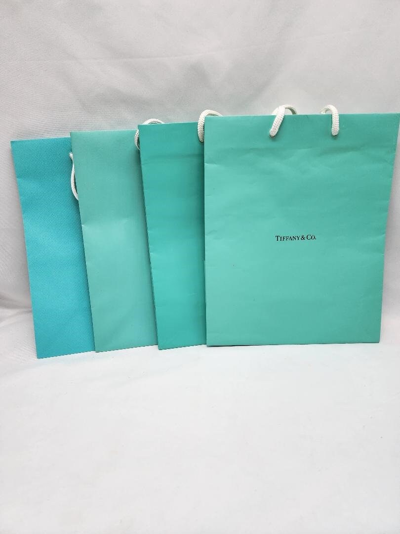 Authentic Deluxe Tiffany & Company Bags, Boxes and Glass Case Packaging