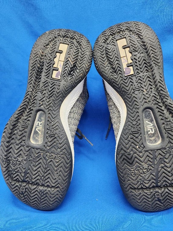 Nike akron 330 price online