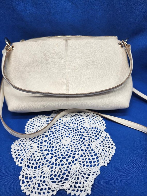 Coach Crossbody Purse/Authentic Cream