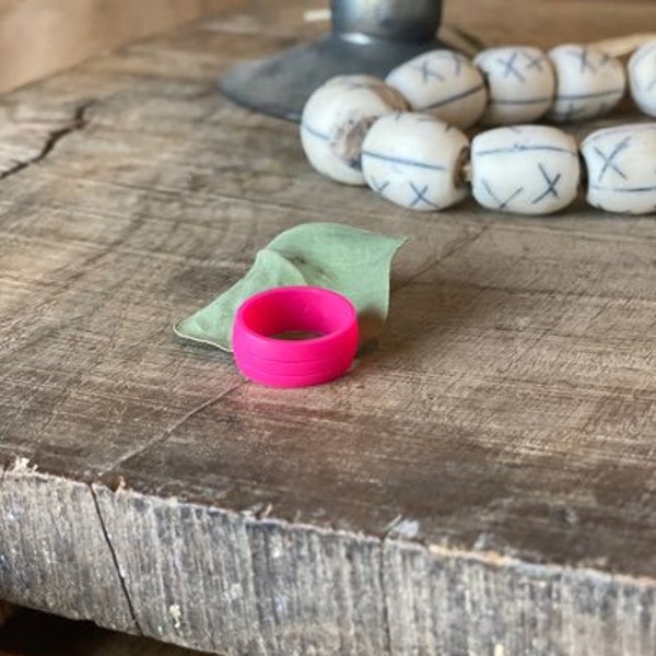 PINK Silicone Ring, Silicone Rings, Fashion Rings, Casual Ring, Workout Ring, Fitness Ring, BPA Free Ring, First Responders Ring, Nurse Ring
