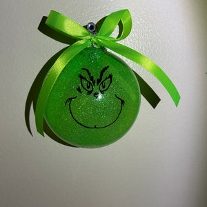 Grinch Christmas Ornament image 1