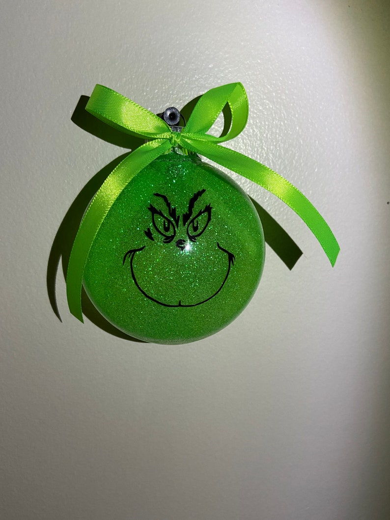 Grinch Christmas Ornament image 1