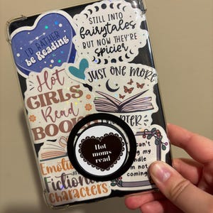 Hot Moms Read Kindle Pop Socket, Kindle Accessory, Kindle Stand, Kindle Grip, Phone Grip, Popsocket, Kindle, book accessories, Black Heart