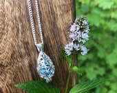 Essential Oil Diffuser Silver Locket Necklace,Bead Gemstone Faceted Crystal Cage, Aromatherapy Pendant Necklace Gifts, Free Gift Wrapping