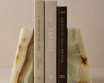 Sujetalibros de ónix – Sujetalibros de cuña de piedra natural, juego de 2 / Soportes para libros pesados / Decoración de lujo para estanterías, bibliotecas y oficinas en casa